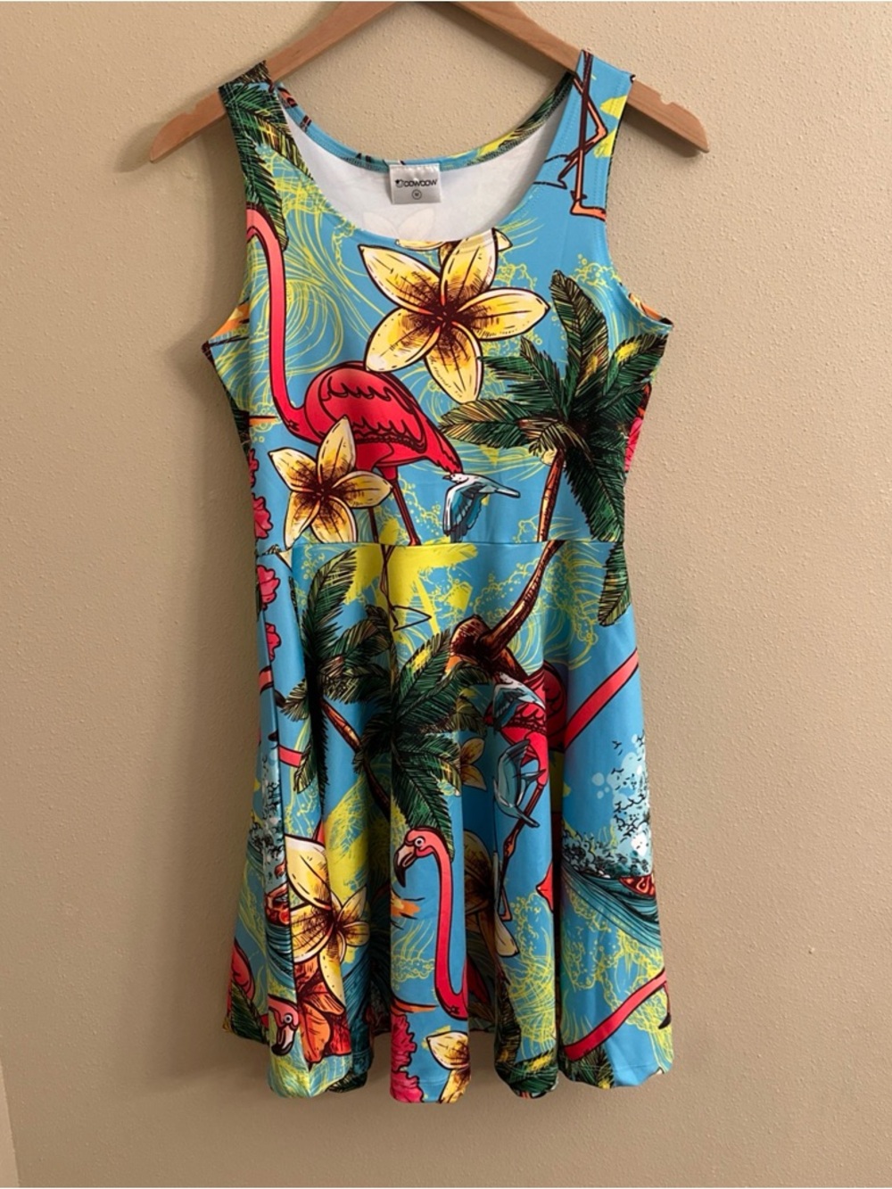 COWCOW Dress Size Medium Tropical Vacation Flamingo Maxamalism Resortwear‎